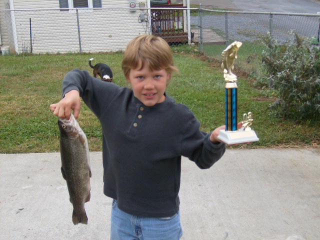 willy's 1st place trophy